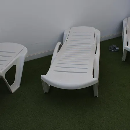 Roset بيت للعطل